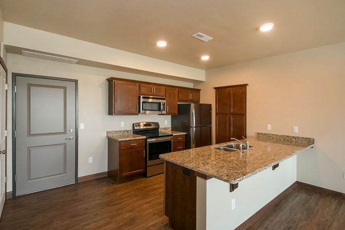 Dining Room & Kitchen